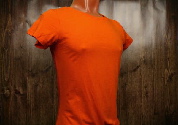Оранжевая промо футболка